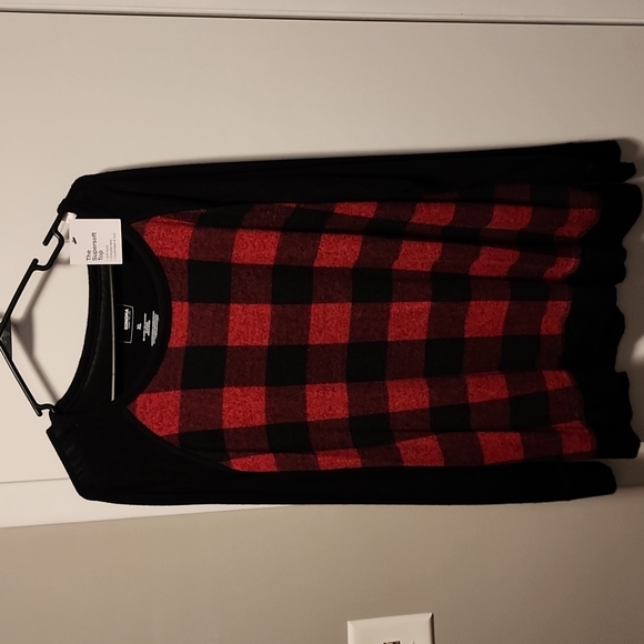 Women's Top - Picture 1 of 1